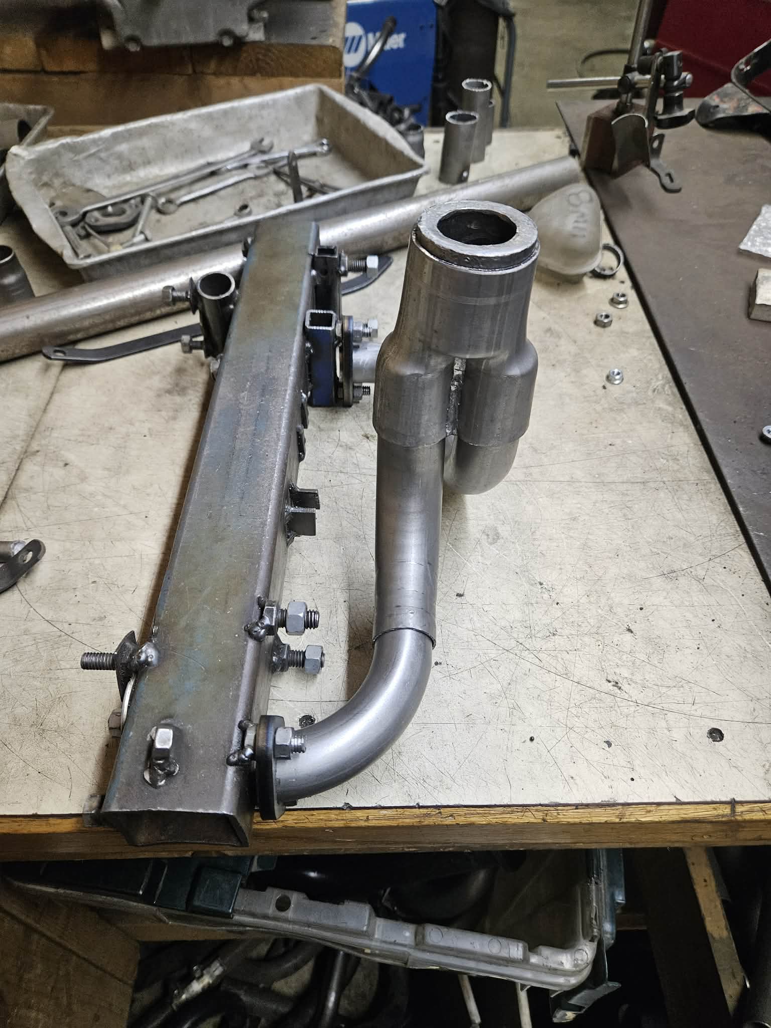 Excavator V-Twin header
